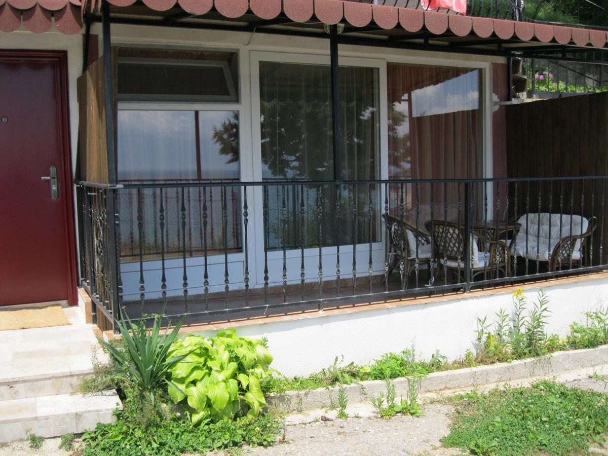 Villa Eros Apartments Struga Esterno foto